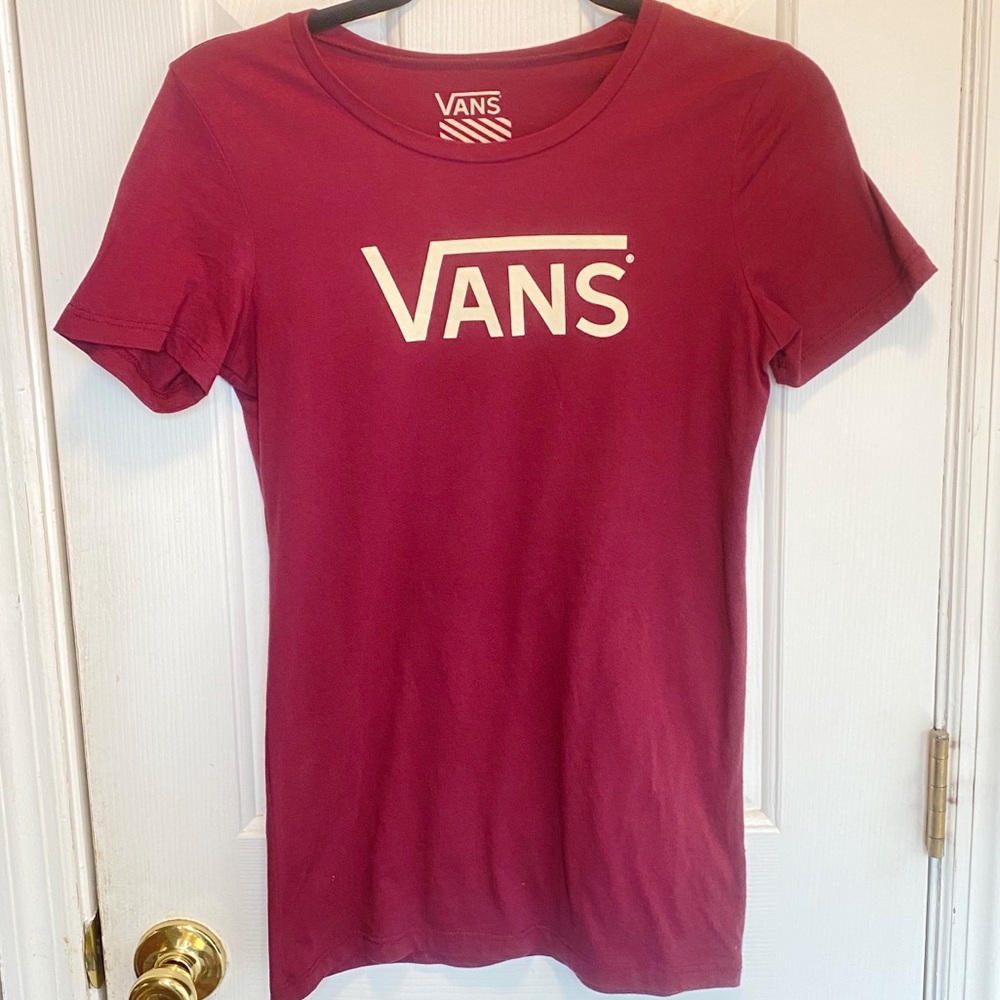 ♥️💖 Vans Deep Burgundy Shirt Size M